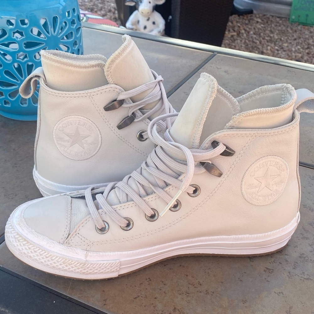 Leather waterproof women’s converse